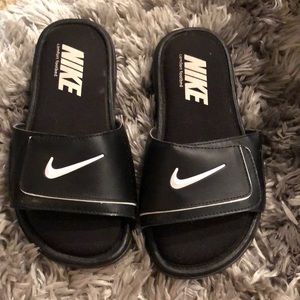 Kids Nike slides